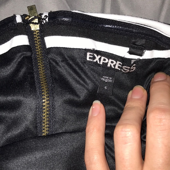 Express Dress - Picture 2 of 3